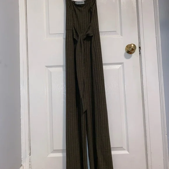 Almost Famous Olive Jumpsuit - Picture 5 of 5